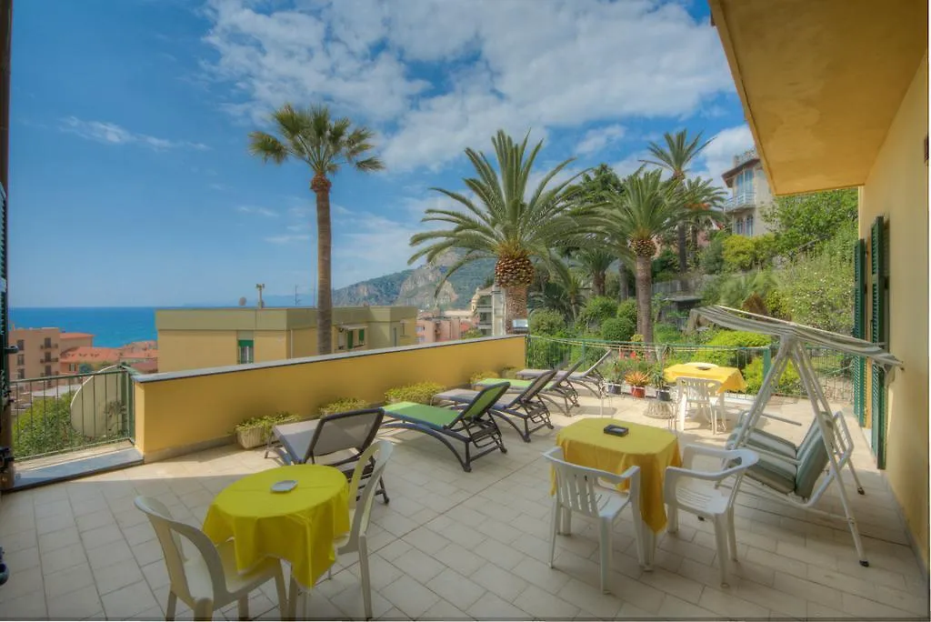 פינאלה ליגורה Hotel Deutsche Familien