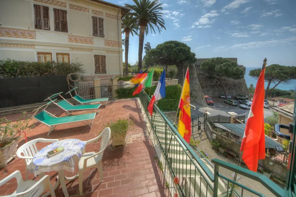 פינאלה ליגורה Hotel Deutsche Familien