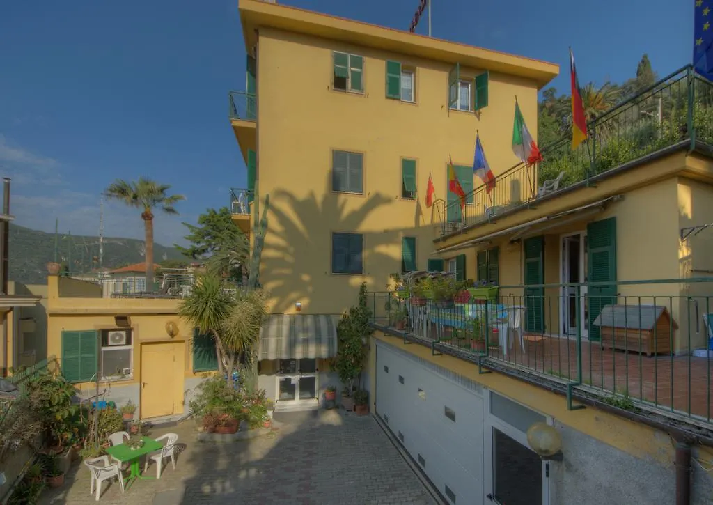 פינאלה ליגורה Hotel Deutsche Familien איטליה